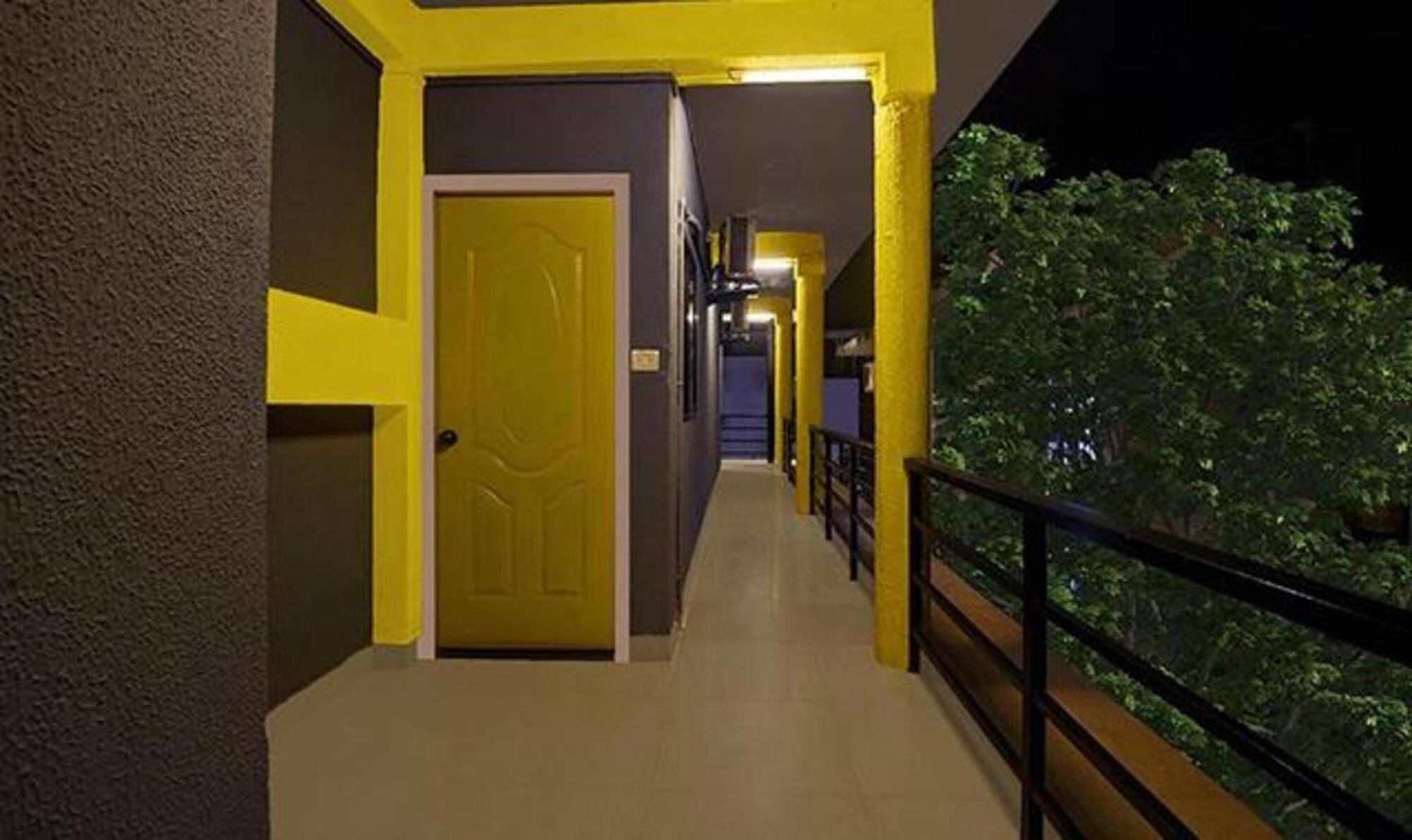 Fabexpress 29 Beach House, Morjim Beach Extérieur photo